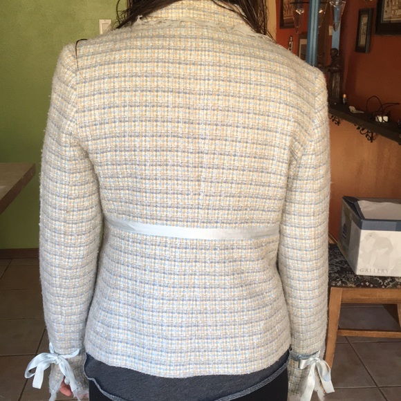 Woman’s Tweed Fully Lined Blazer by Laundry - Picture 6 of 6